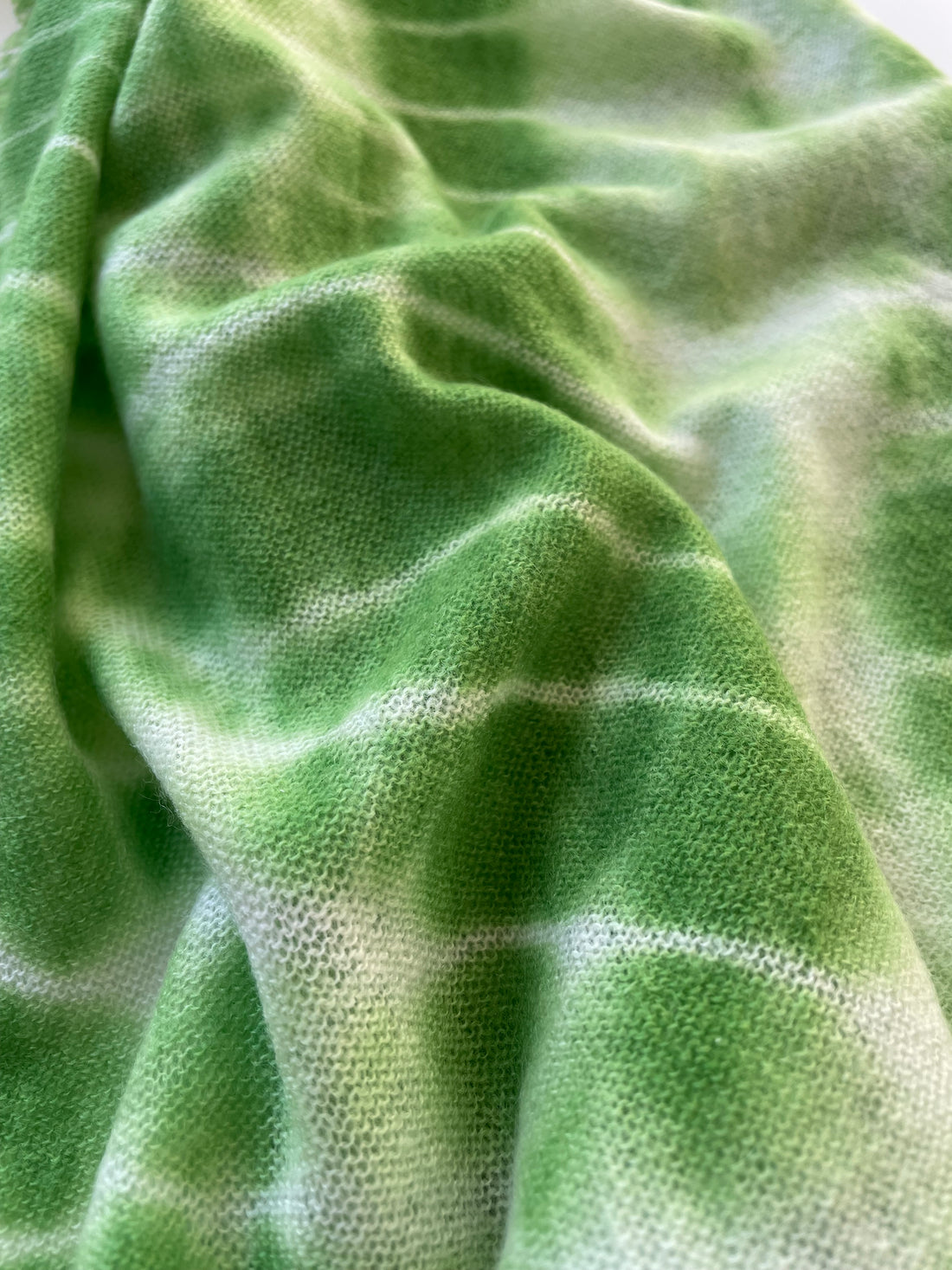 Cashmere Shawl TADESHO Batik - Vibrant Green