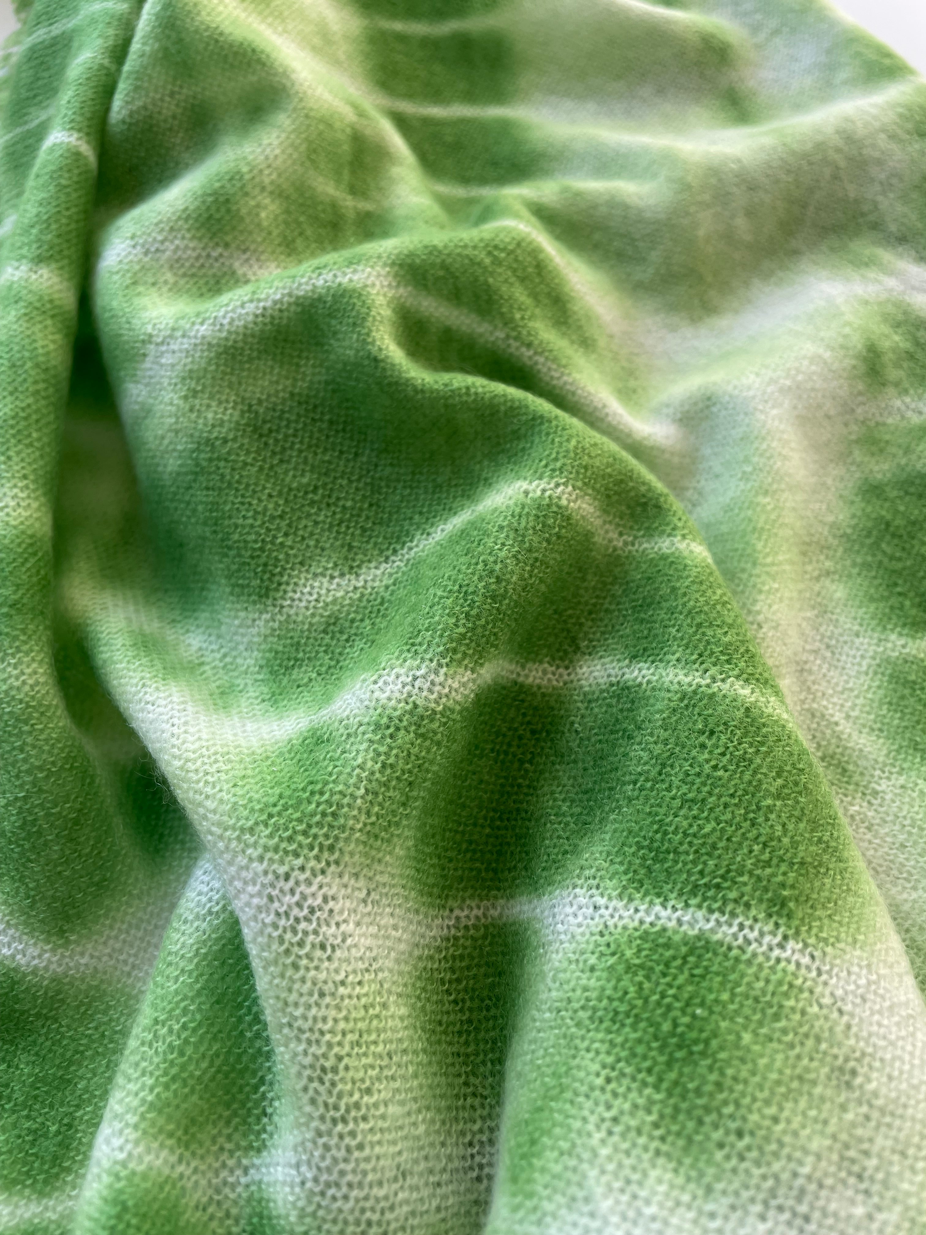 Cashmere Shawl TADESHO Batik - Vibrant Green