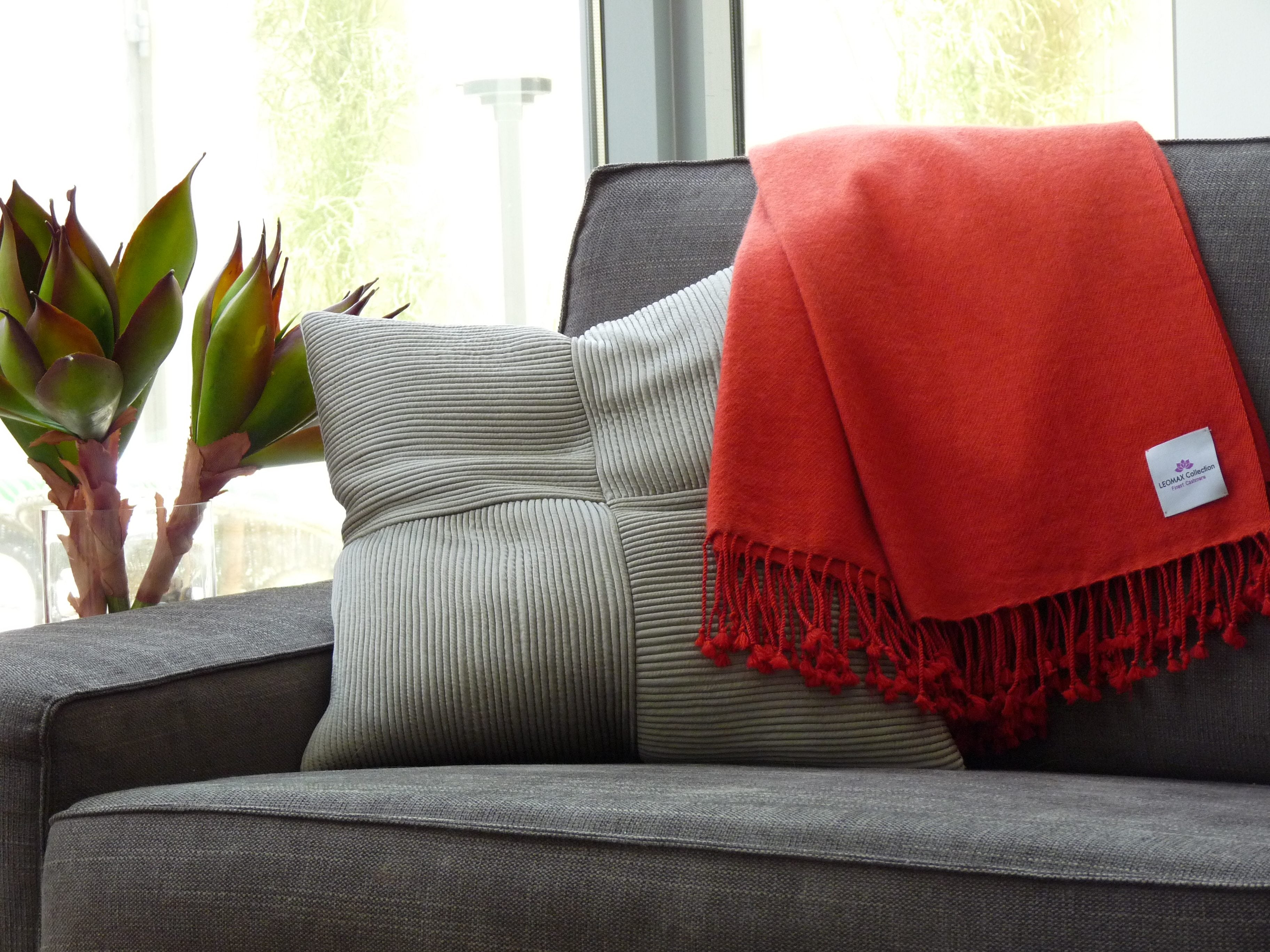 Cashmere Plaid LIVING - Coral Red